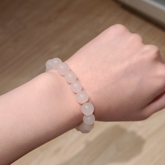 Pink Stone bracelet - Picture 2 of 3